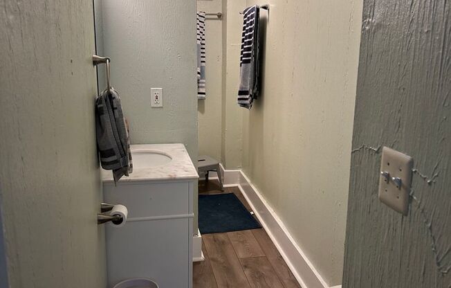 1 bed, 1 bath, $1,900, Unit 02