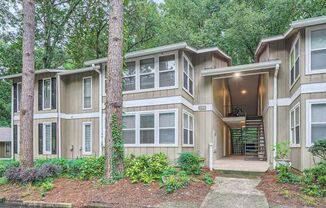 Renovated Condo Available in Sandy Springs!