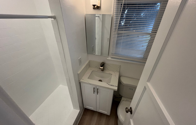 Studio, 1 bath, 325 sqft, $2,298, Unit 21