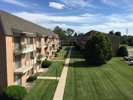 1 bed, 1 bath, 800 sqft, $1,195, Unit 11