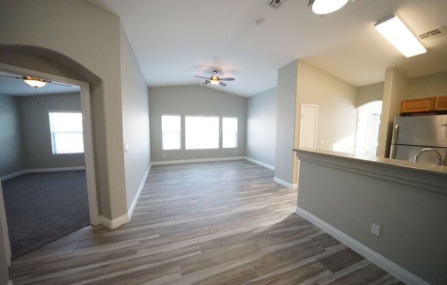 2 beds, 2 baths, $1,595, Unit Parcel #: 176-20-713-325