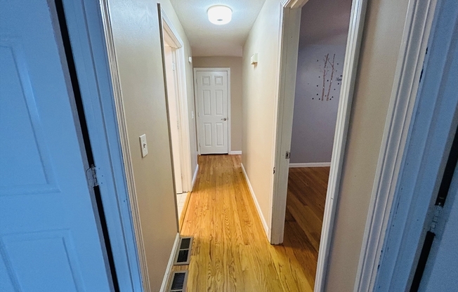 370 TIFFANY ST