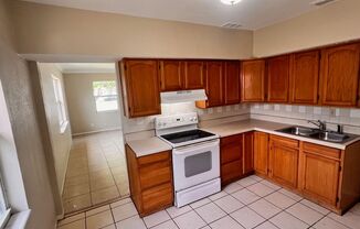 2 beds, 1 bath, $1,995