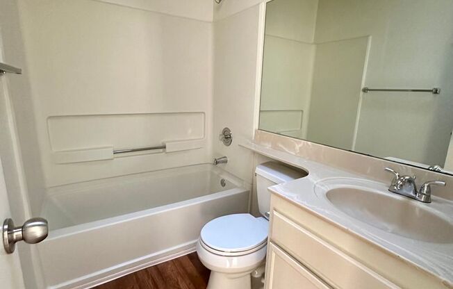 2 beds, 2 baths, 728 sqft, $2,825, Unit 07