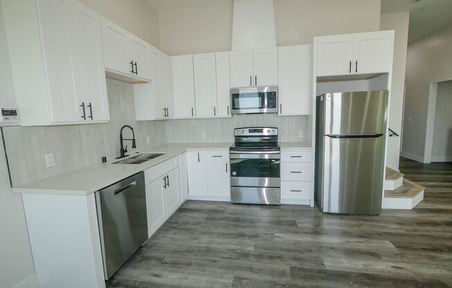 5535-5539 Potomac St.