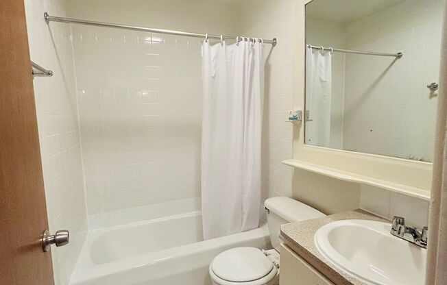 1 bed, 1 bath, 575 sqft, $1,695, Unit 402