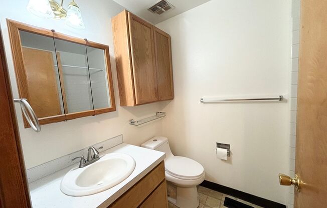 2 beds, 2 baths, $1,895