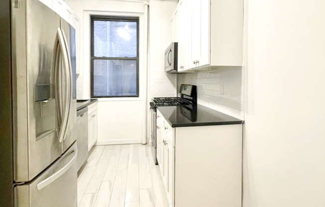 2 beds, 1 bath, $4,695, Unit 45