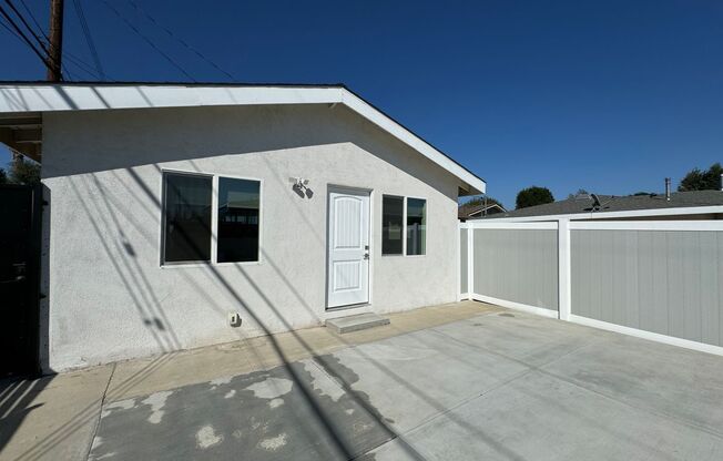All New 1 bedroom 1 bath ADU with a Private Yard Ready to move in