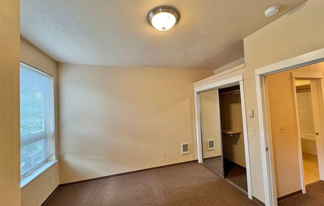 2 beds, 2.5 baths, 1,502 sqft, $1,995, Unit 13