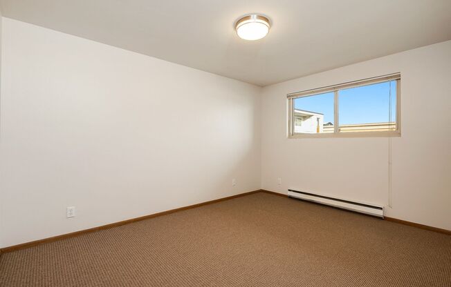 2 beds, 1 bath, 700 sqft, $1,795, Unit 504