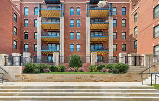 Apartment Exterior at Circ Apartments, Richmond, Virginia 23220