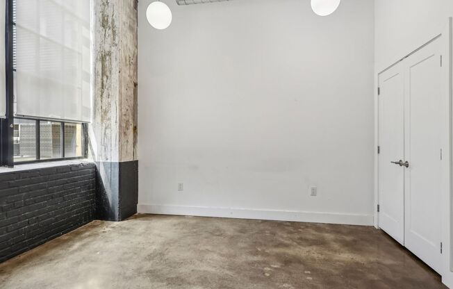 Studio, 1 bath, 369 sqft, $1,100, Unit Unit 310