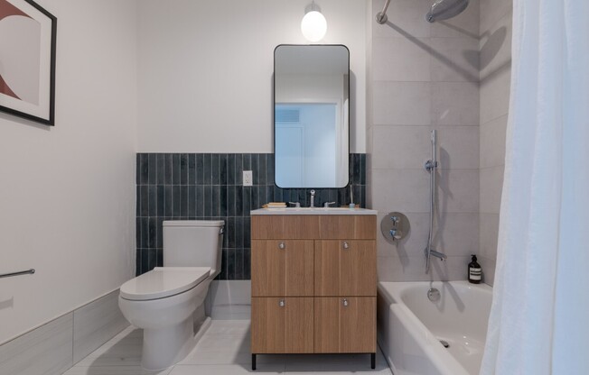 3 beds, 2 baths, $6,643, Unit 14K