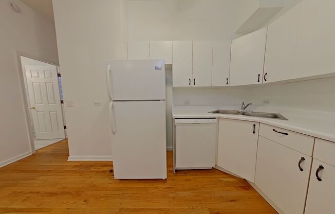 721-23 Briar