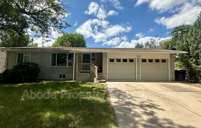1049 BRIARWOOD RD