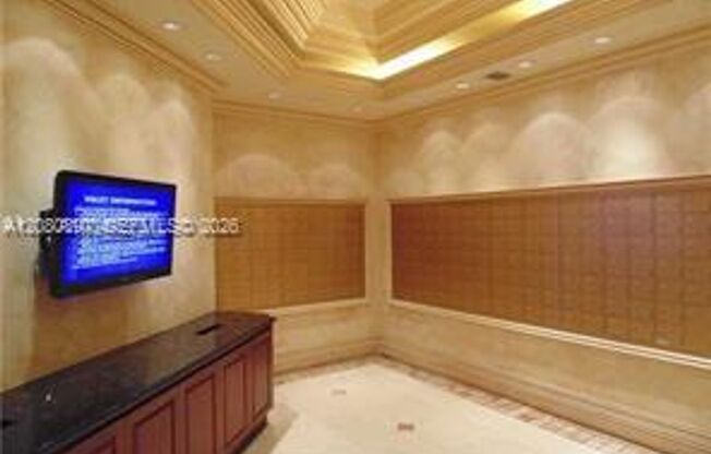 3 beds, 2 baths, $4,500, Unit # 4 L