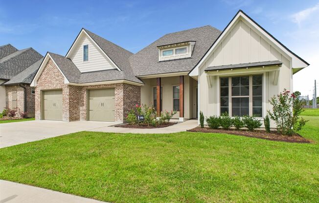 Stunning New Construction 4 Bed 3.5 Bath- Available Now!