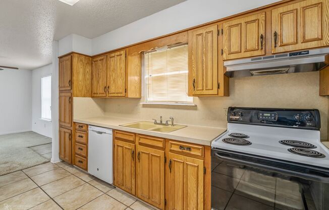 2 beds, 1.5 baths, $1,100