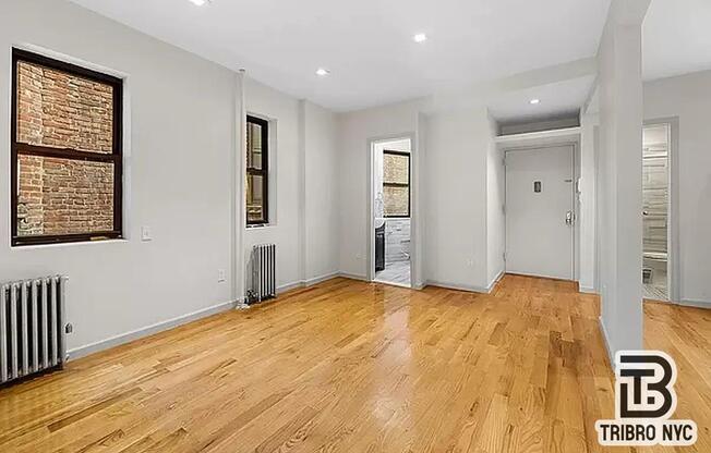 4 beds, 2 baths, $7,762, Unit 4