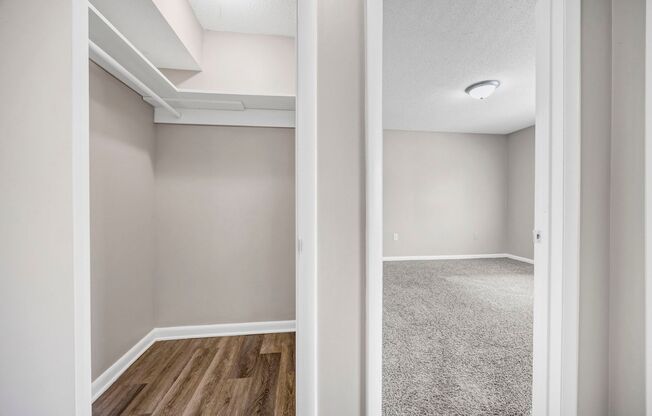 2 beds, 1.5 baths, 850 sqft, $1,095, Unit E15