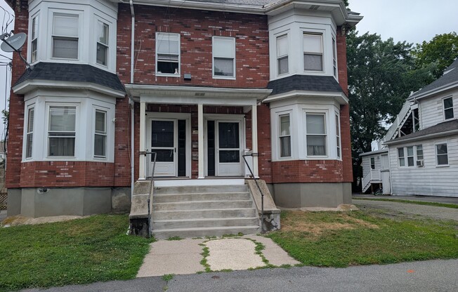 126 ASH ST