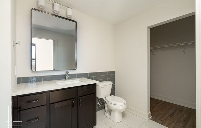 2 beds, 2 baths, $1,750, Unit 1050 N 4th St. Apt. 201