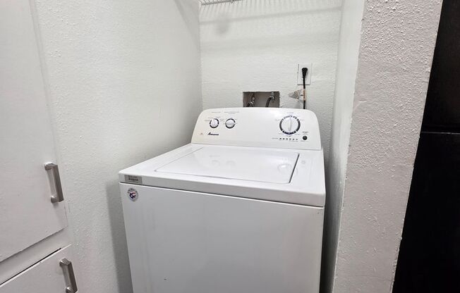 2 beds, 2 baths, 967 sqft, $1,299, Unit 614