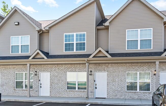 Modern Comforts in Clarksville – Stylish 2BR, 2.5BA Home Near Downtown