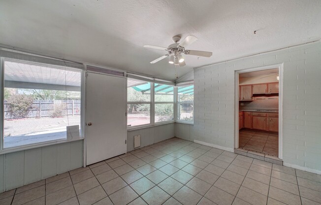 2 beds, 2 baths, $1,600