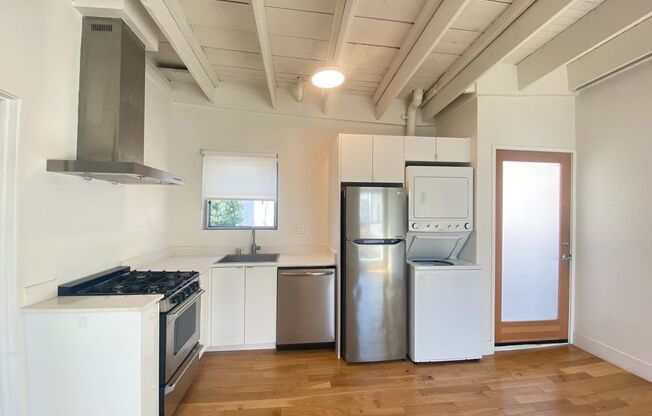 967 N. MADISON AVE