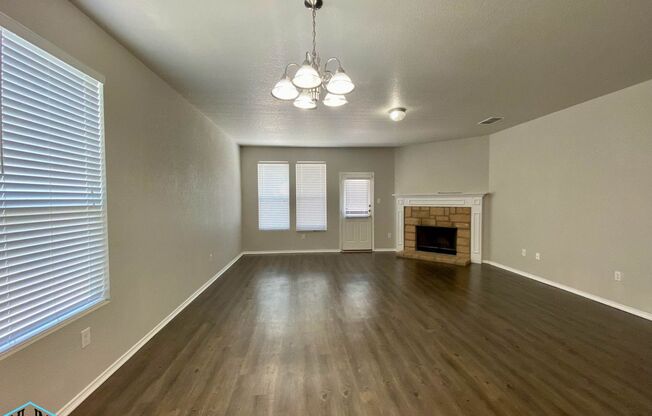 Perfectly Located and Spacious 4 Bed/3 Bath in Boerne, off of IH-10 and Ralph Fair Rd.