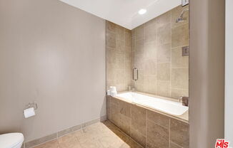 1 bed, 2 baths, 1,410 sqft, $5,000, Unit 6F