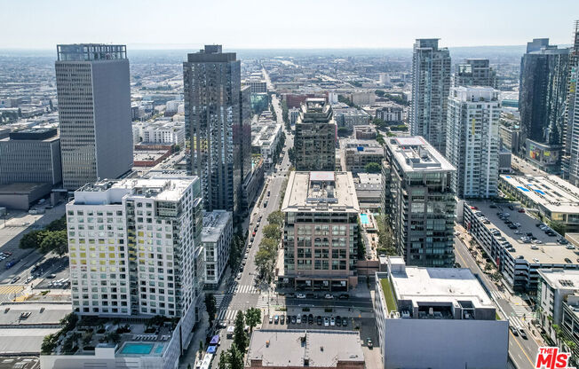 1 bed, 2 baths, 1,200 sqft, $3,495, Unit 716