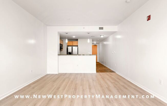 Studio, 1 bath, $1,975, Unit #823
