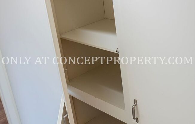2 beds, 1 bath, 930 sqft, $1,299, Unit 58