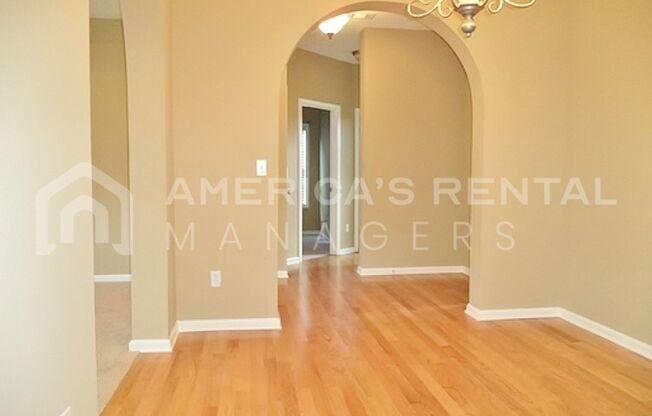 3 beds, 2 baths, $1,595