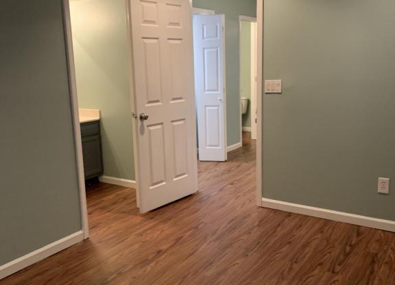 3 beds, 2 baths, 1,250 sqft, $1,500