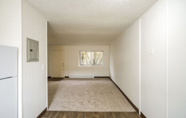 2 beds, 1 bath, 765 sqft, $1,220, Unit 2734