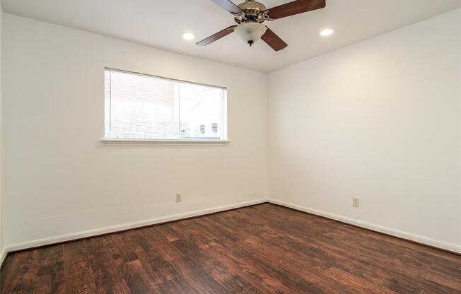 5627 Winsome Lane