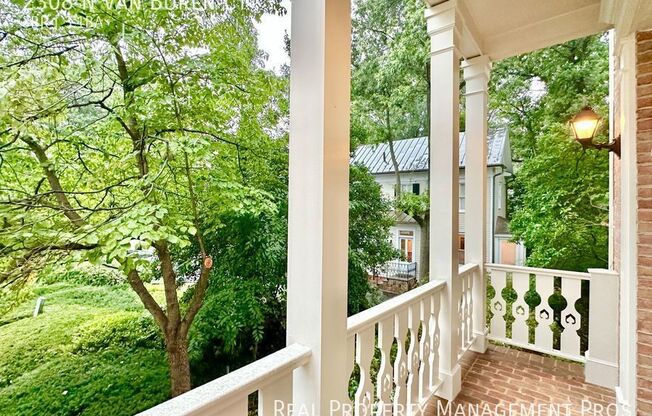 2308 N VAN BUREN CT