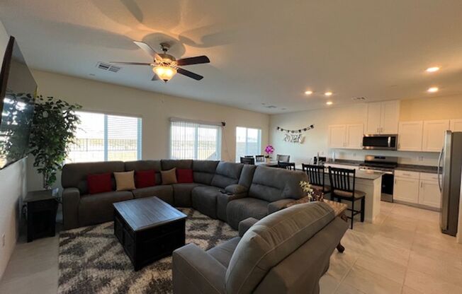 beautiful 3 bedroom 2 and half bath home is located in the Symmetry Bay Cadence community