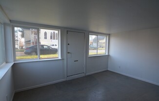 1 bed, 1 bath, 550 sqft, $1,095, Unit 13