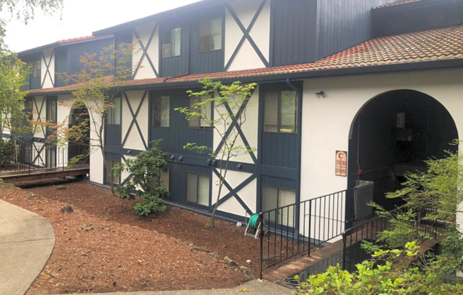 1 bed, 1 bath, 645 sqft, $1,495, Unit A-21