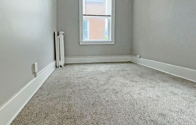 2 beds, 1 bath, 800 sqft, $1,225, Unit C2
