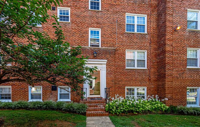 Mason Arms Apartments