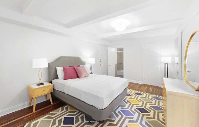 45 TUDOR CITY PL