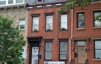693 BERGEN AVE