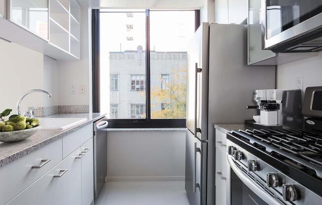 1 bed, 1.5 baths, $7,675, Unit 11M