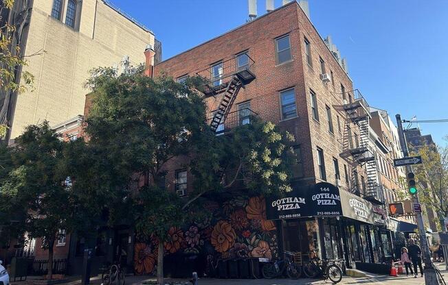 Studio, 1 bath, $3,000, Unit 2B